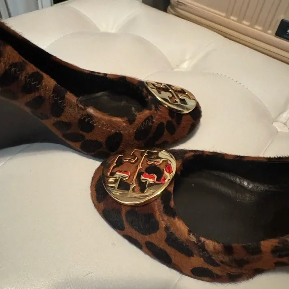 Tory Burch Leopard Print Wedges - Picture 4 of 9